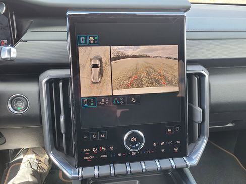 New 2026 GMC Acadia AT4 image 25