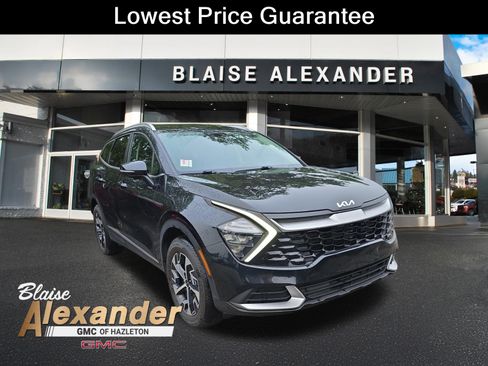 Used 2023 Kia Sportage EX AWD/4WD image 1