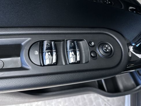 Used 2024 MINI Cooper Countryman S w/ Premium Package image 16