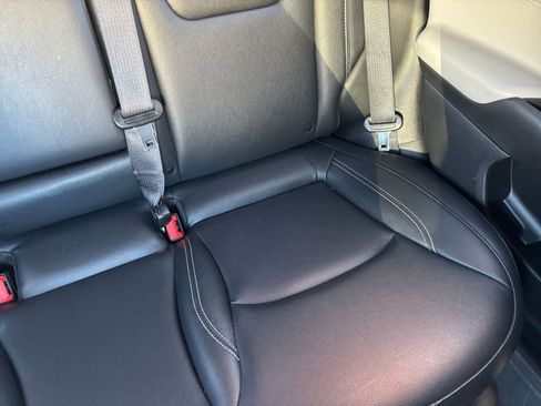 Used 2025 Jeep Compass Limited image 39