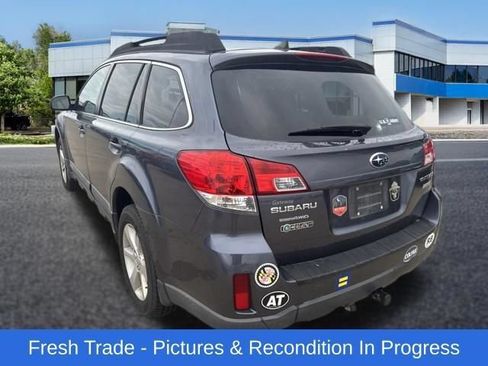 Used 2014 Subaru Outback 2.5i Premium AWD/4WD image 3