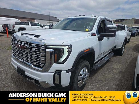 Used 2026 GMC Sierra 3500 Denali AWD/4WD image 1