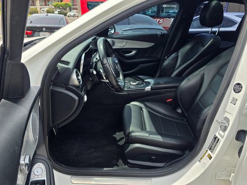 Used 2019 Mercedes-Benz C 300 Sedan image 15
