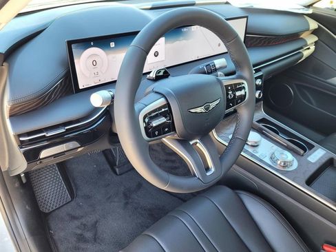 New 2025 Genesis G80 2.5T Advanced image 9