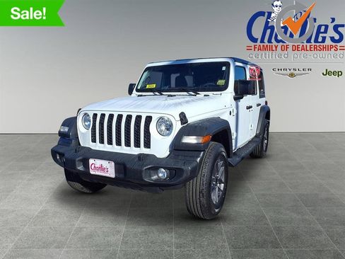 Used 2024 Jeep Wrangler Sport image 1