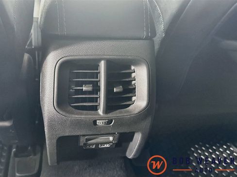 Used 2020 Jeep Cherokee Latitude Plus w/ Cold Weather Group AWD/4WD image 32