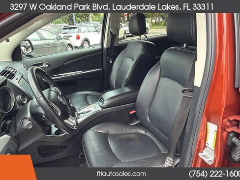 Used 2012 Dodge Journey Crew w/ Driver Convenience Group FWD image 11