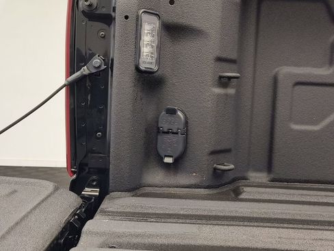 Used 2020 Chevrolet Silverado 2500 High Country w/ Z71 Off-Road Package image 18