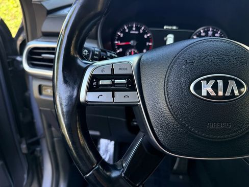 Used 2021 Kia Telluride SX w/ SX Prestige Package image 29