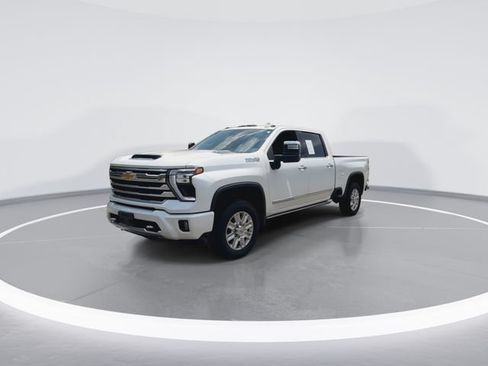 Used 2025 Chevrolet Silverado 2500 High Country w/ High Country Premium Package AWD/4WD image 5