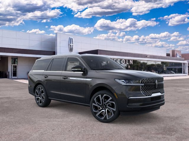 New 2026 Lincoln Navigator Reserve AWD/4WD image 7