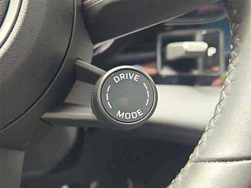 Certified 2025 Porsche Taycan image 20