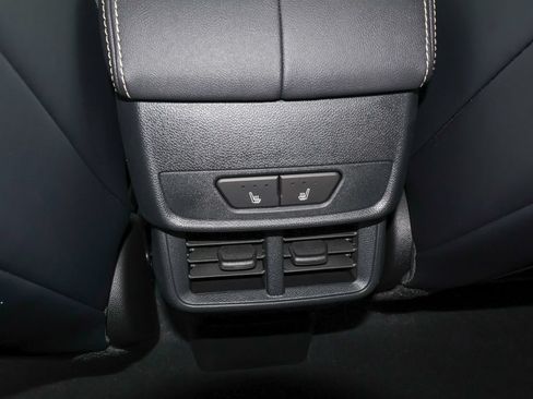 New 2027 GMC Terrain Elevation w/ Elevation Premium Package AWD/4WD image 11