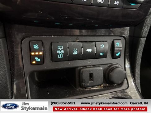 Used 2017 Buick Enclave Premium w/ Experience Buick Package AWD/4WD image 23