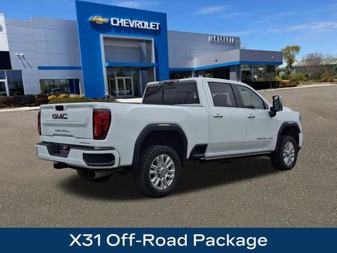 Used 2023 GMC Sierra 2500 Denali w/ Denali Ultimate Package AWD/4WD image 7