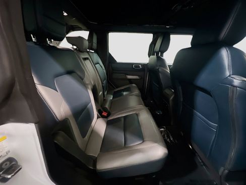 Used 2023 Ford Bronco Outer Banks image 19
