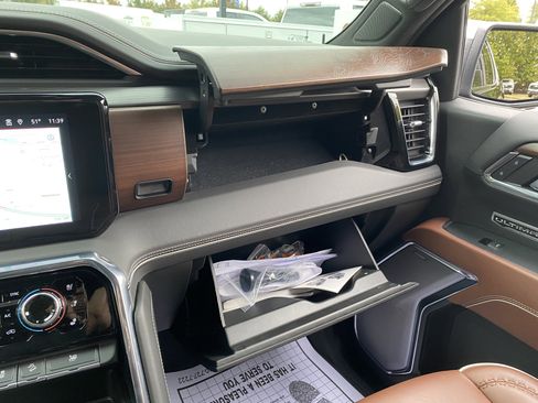 Used 2024 GMC Sierra 1500 Denali Ultimate image 33