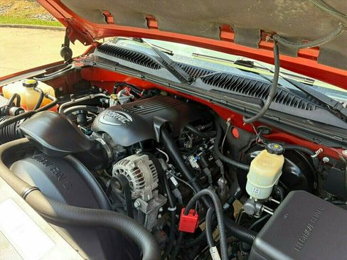 Used 2001 Chevrolet Silverado 1500 LS w/ Firm Ride Suspension Pkg RWD image 25
