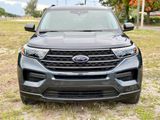 Used 2022 Ford Explorer XLT image 2