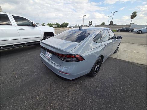 Used 2025 Honda Accord SE image 5
