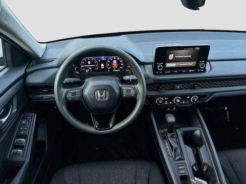 Used 2025 Honda Accord LX image 18