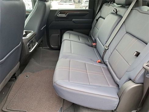 Used 2024 Chevrolet Silverado 3500 High Country w/ Technology Package image 12