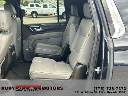 Used 2021 GMC Yukon XL SLT w/ SLT Luxury Package AWD/4WD image 21