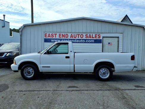 Used 1999 GMC Sonoma SL w/ Convenience Pkg RWD image 2