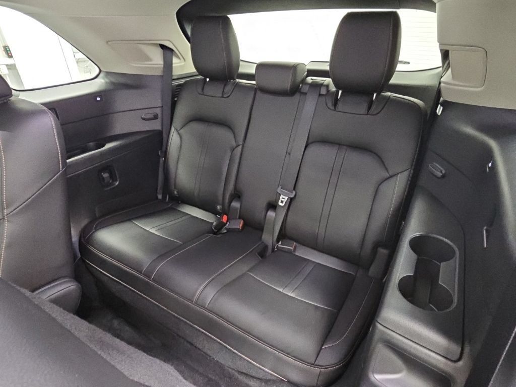Used 2024 MAZDA CX-90 3.3 Turbo w/ Premium Package AWD/4WD image 34