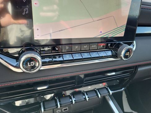 New 2025 Chevrolet Colorado Z71 w/ Technology Package image 19