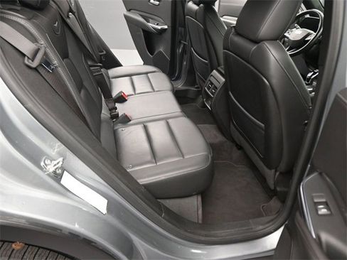 Used 2024 Cadillac XT4 Premium Luxury image 14