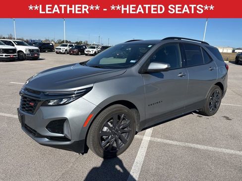 Used 2023 Chevrolet Equinox RS w/ RS Leather Package image 3