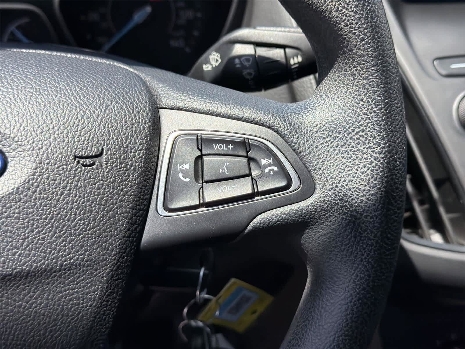 Used 2018 Ford Focus SE w/ SE Appearance Package FWD image 24
