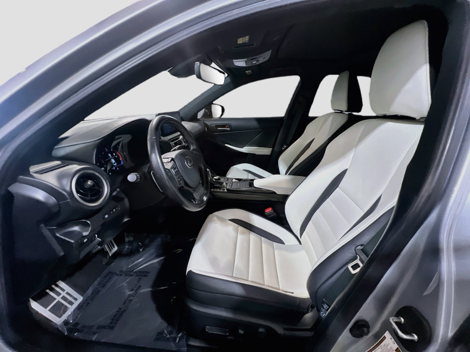 Used 2021 Lexus IS 350 F Sport w/ Navigation Package RWD image 15