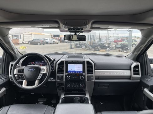 Used 2020 Ford F350 Lariat w/ Lariat Ultimate Package image 24