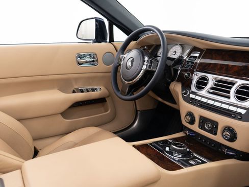 Certified 2016 Rolls-Royce Dawn image 31