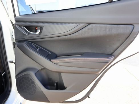 Used 2023 Subaru Crosstrek 2.5i Limited w/ Moonroof Package image 12