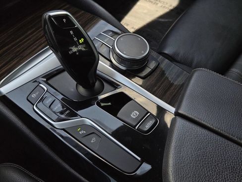 Used 2020 BMW 540i w/ Convenience Package RWD image 23