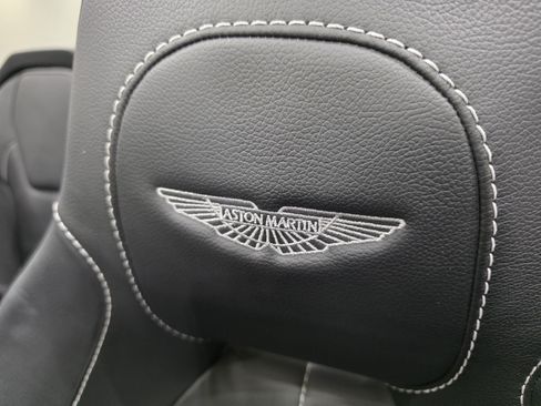 Used 2017 Aston Martin Vanquish Volante RWD image 5