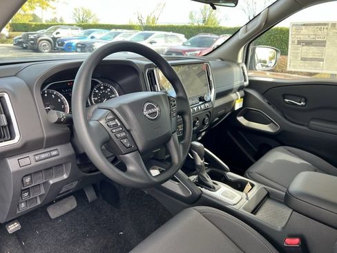 New 2026 Nissan Frontier SV w/ Tow Package AWD/4WD image 14