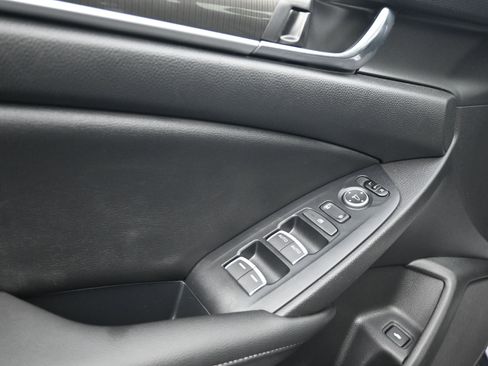 Used 2019 Honda Accord Sport image 21