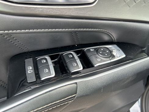 Used 2023 Kia Sorento SX image 14