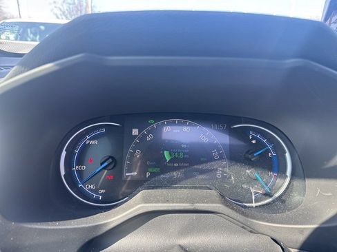 Used 2024 Toyota RAV4 XSE AWD/4WD image 8