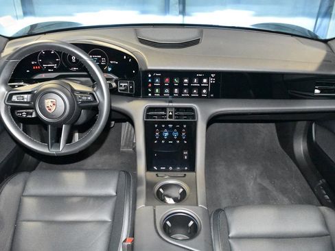 Used 2024 Porsche Taycan image 9