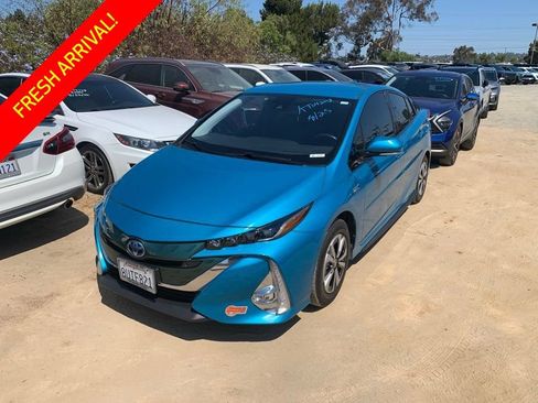 Used 2017 Toyota Prius Prime Advanced w/ Carpet Mat Package FWD image 1