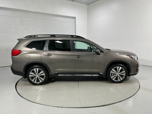 Used 2021 Subaru Ascent Limited w/ Technology Package AWD/4WD image 40