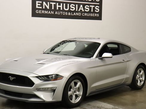 Used 2019 Ford Mustang Coupe image 1