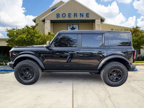 Used 2026 Ford Bronco Badlands AWD/4WD image 2
