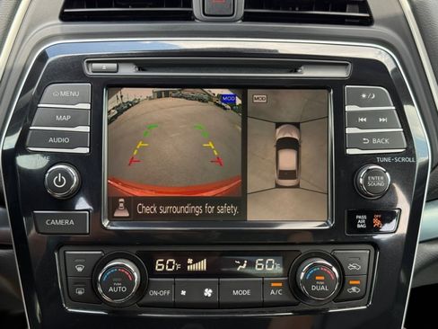 Used 2020 Nissan Maxima SR w/ Sport Mat Group image 25