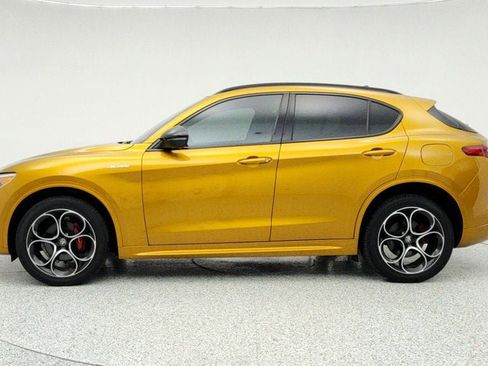 Used 2023 Alfa Romeo Stelvio Veloce image 8